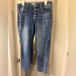 Distressed crop jeans